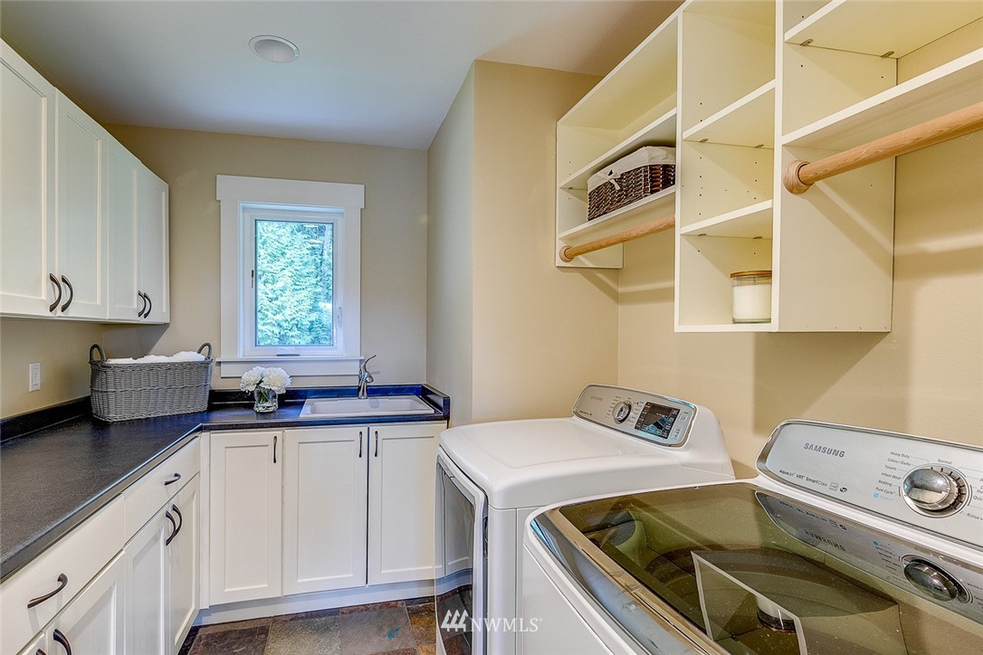 18740 Noll Road Northeast Poulsbo, WA 98370 - Photo 14 of 25