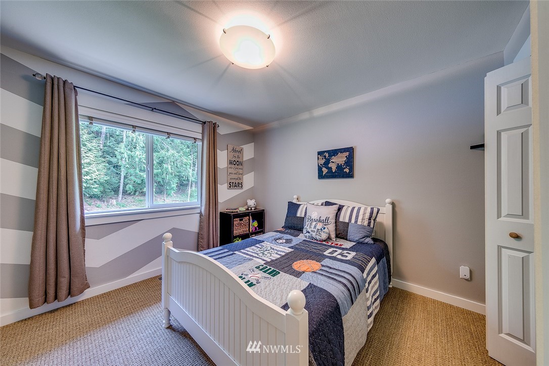 18740 Noll Road Northeast Poulsbo, WA 98370 - Photo 15 of 25