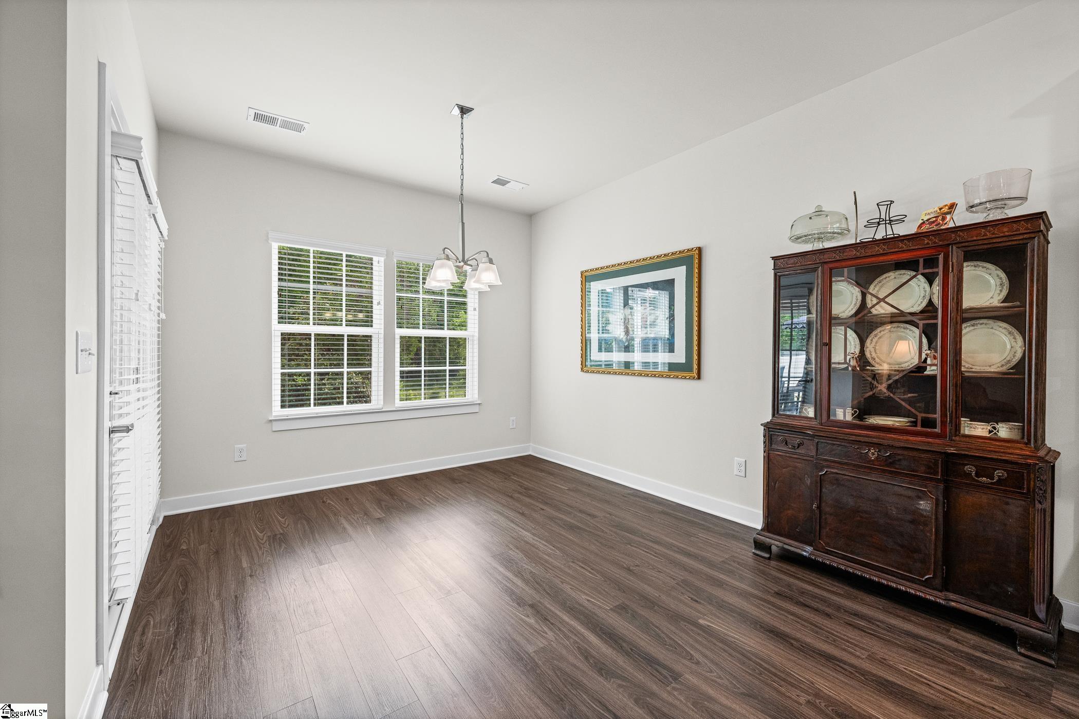 104 Mohegan Way Greenville, SC 29607 - Photo 8 of 38