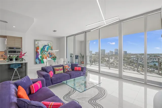 $1,795,000 | 1155 North Gulfstream Avenue, Unit 708, Sarasota, FL 34236