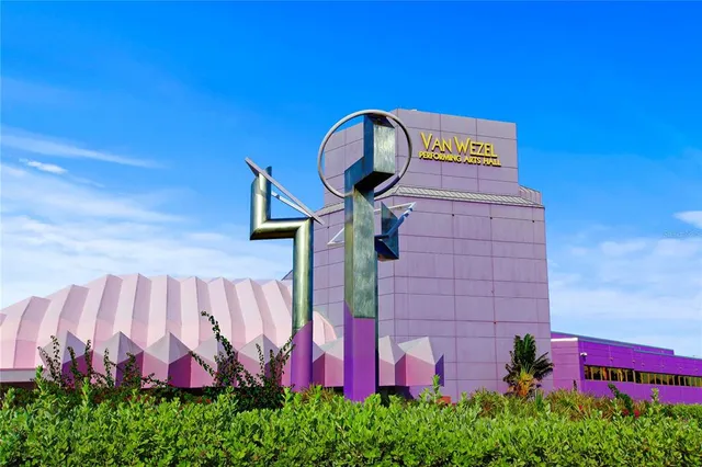 $1,795,000 | 1155 North Gulfstream Avenue, Unit 708, Sarasota, FL 34236