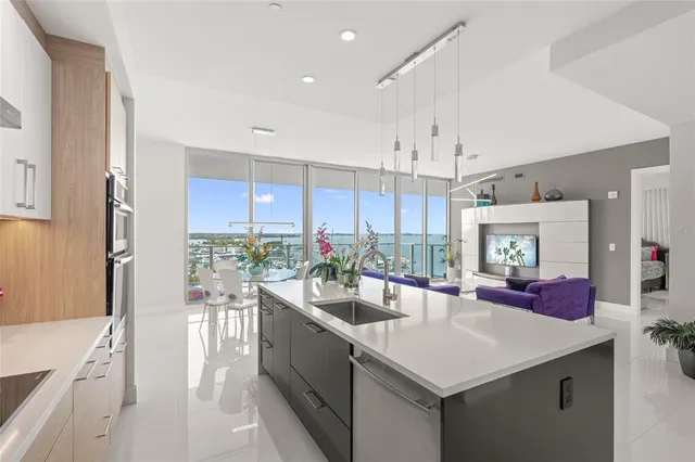 $1,795,000 | 1155 North Gulfstream Avenue, Unit 708, Sarasota, FL 34236