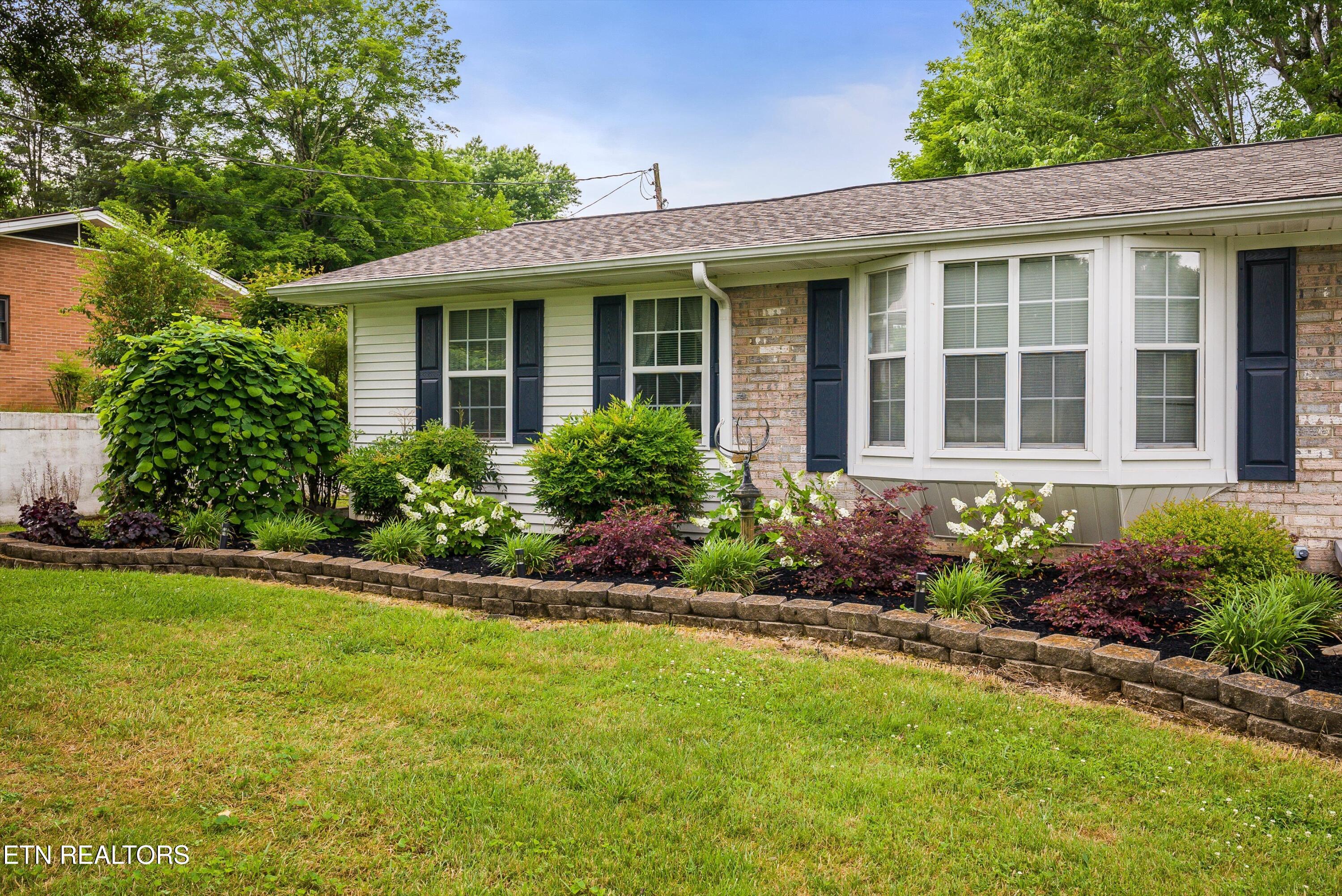 905 North E End Road Strawberry Plains, TN 37871 - Photo 7 of 57 08-905NE_EndRd-8