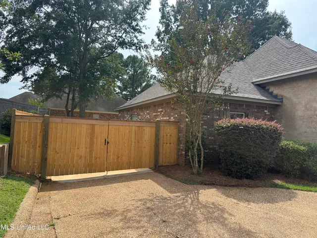 $374,900 | 157 Cotton Wood Drive, Madison, MS 39110