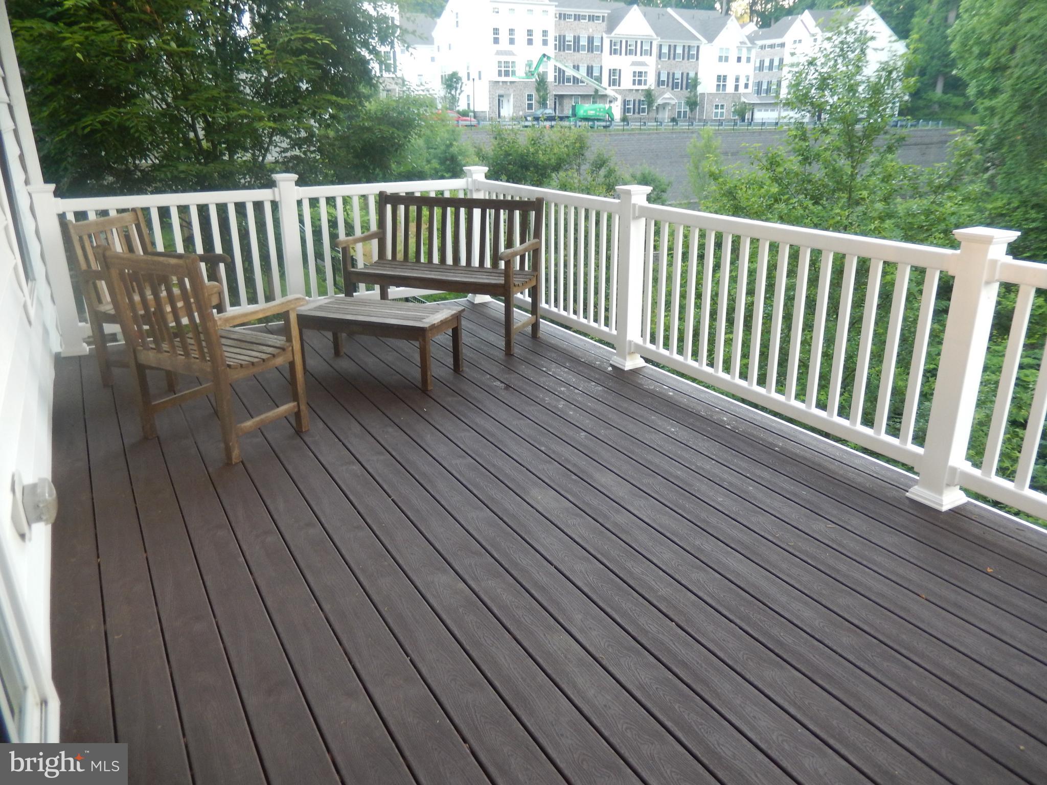 307 Corvus Circle Springfield, PA 19064 - Photo 8 of 49 Deck 2