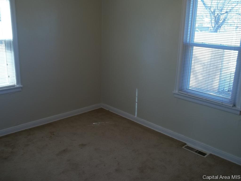 3319 Sheridan Street Springfield, IL 62703 - Photo 8 of 21