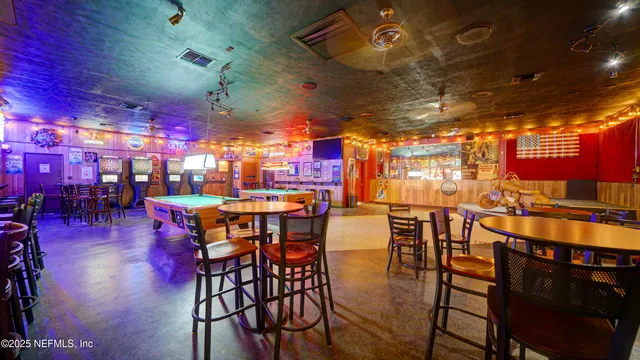 $3,600,000 | 6043 Highway 17, Green Cove Springs, FL 32043