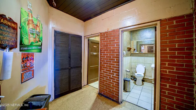 $3,600,000 | 6043 Highway 17, Green Cove Springs, FL 32043