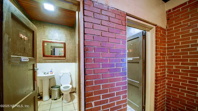 $3,600,000 | 6043 Highway 17, Green Cove Springs, FL 32043