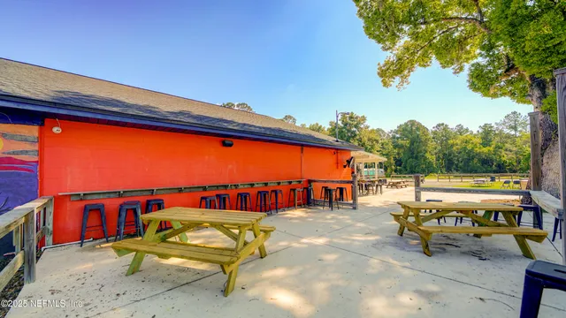 $3,600,000 | 6043 Highway 17, Green Cove Springs, FL 32043