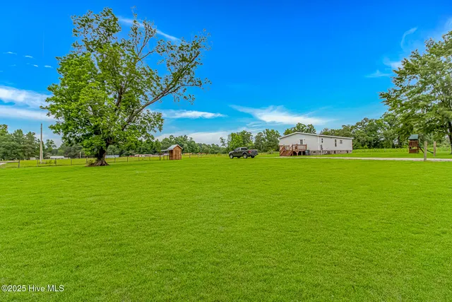 $259,900 | 198 Kinlaw Drive, Tabor City, NC 28463