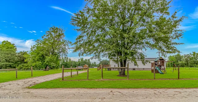 $259,900 | 198 Kinlaw Drive, Tabor City, NC 28463