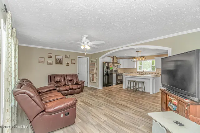 $259,900 | 198 Kinlaw Drive, Tabor City, NC 28463