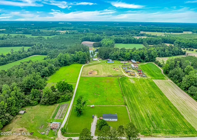 $259,900 | 198 Kinlaw Drive, Tabor City, NC 28463