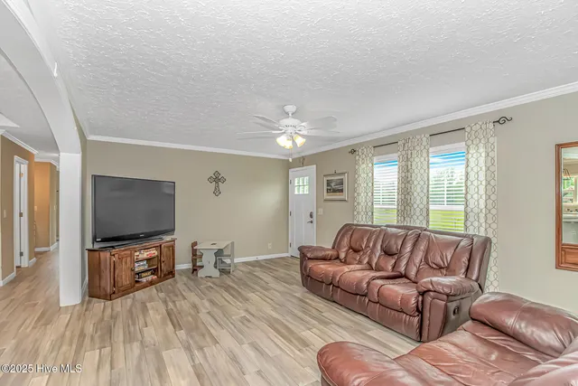 $259,900 | 198 Kinlaw Drive, Tabor City, NC 28463