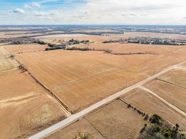 $135,000 | 14500 51st Road, Winfield, KS 67156