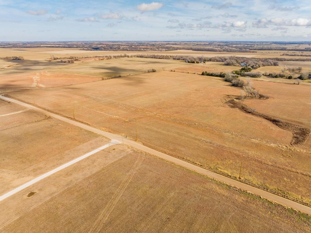 14500 51st Road Winfield, KS 67156 - Photo 15 of 31