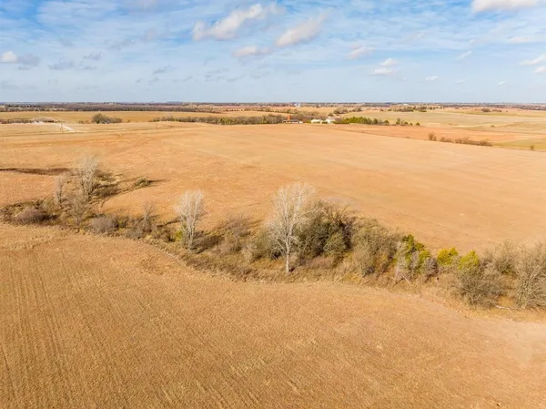$135,000 | 14500 51st Road, Winfield, KS 67156
