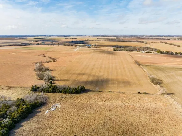$135,000 | 14500 51st Road, Winfield, KS 67156