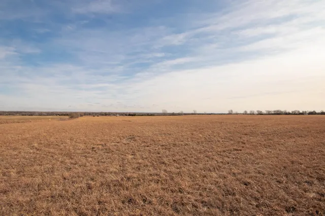 $135,000 | 14500 51st Road, Winfield, KS 67156