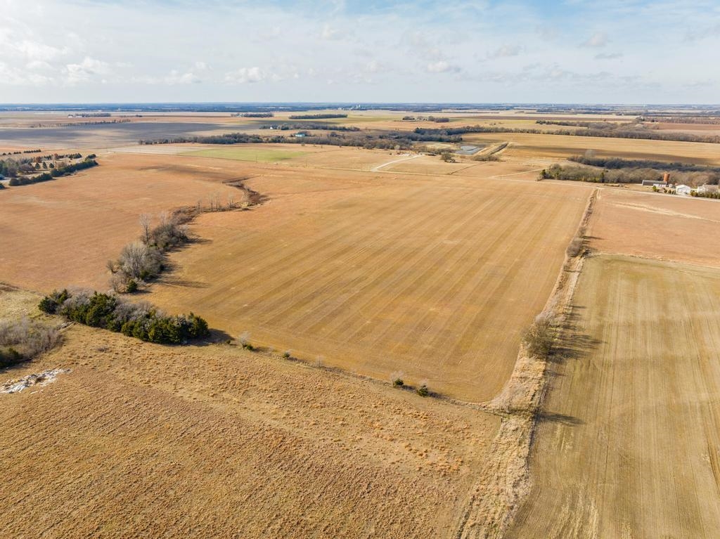 14500 51st Road Winfield, KS 67156 - Photo 4 of 31