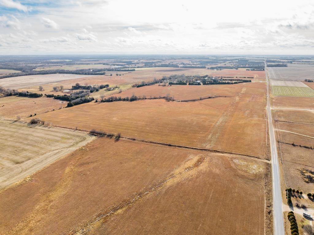 14500 51st Road Winfield, KS 67156 - Photo 10 of 31