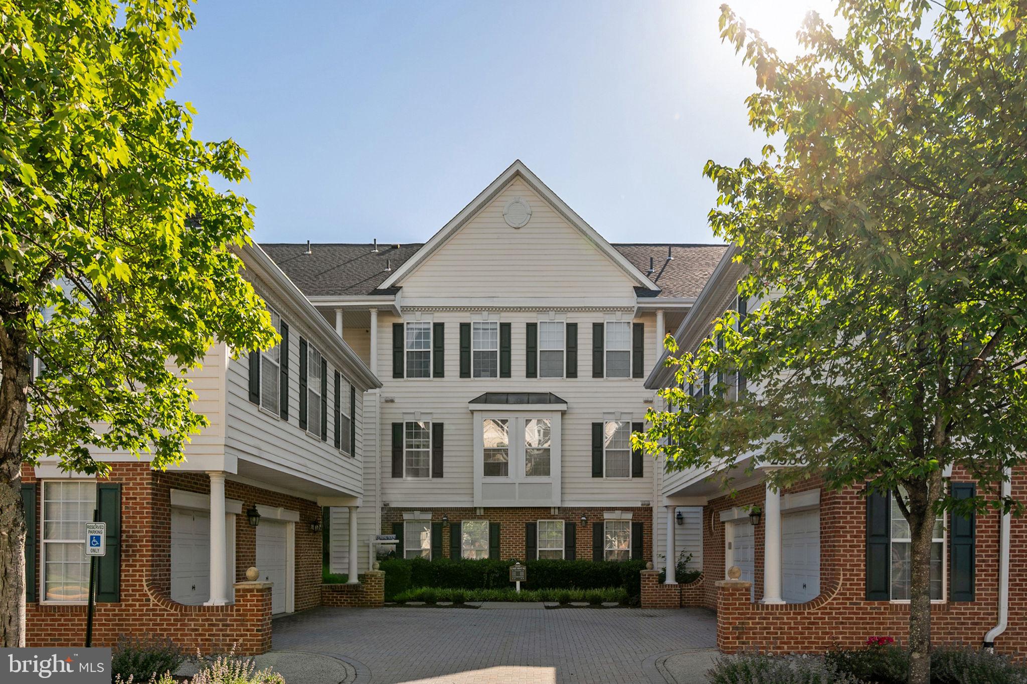 25300 Lake Mist Square, Unit 101 Chantilly, VA 20152 - Photo 6 of 63