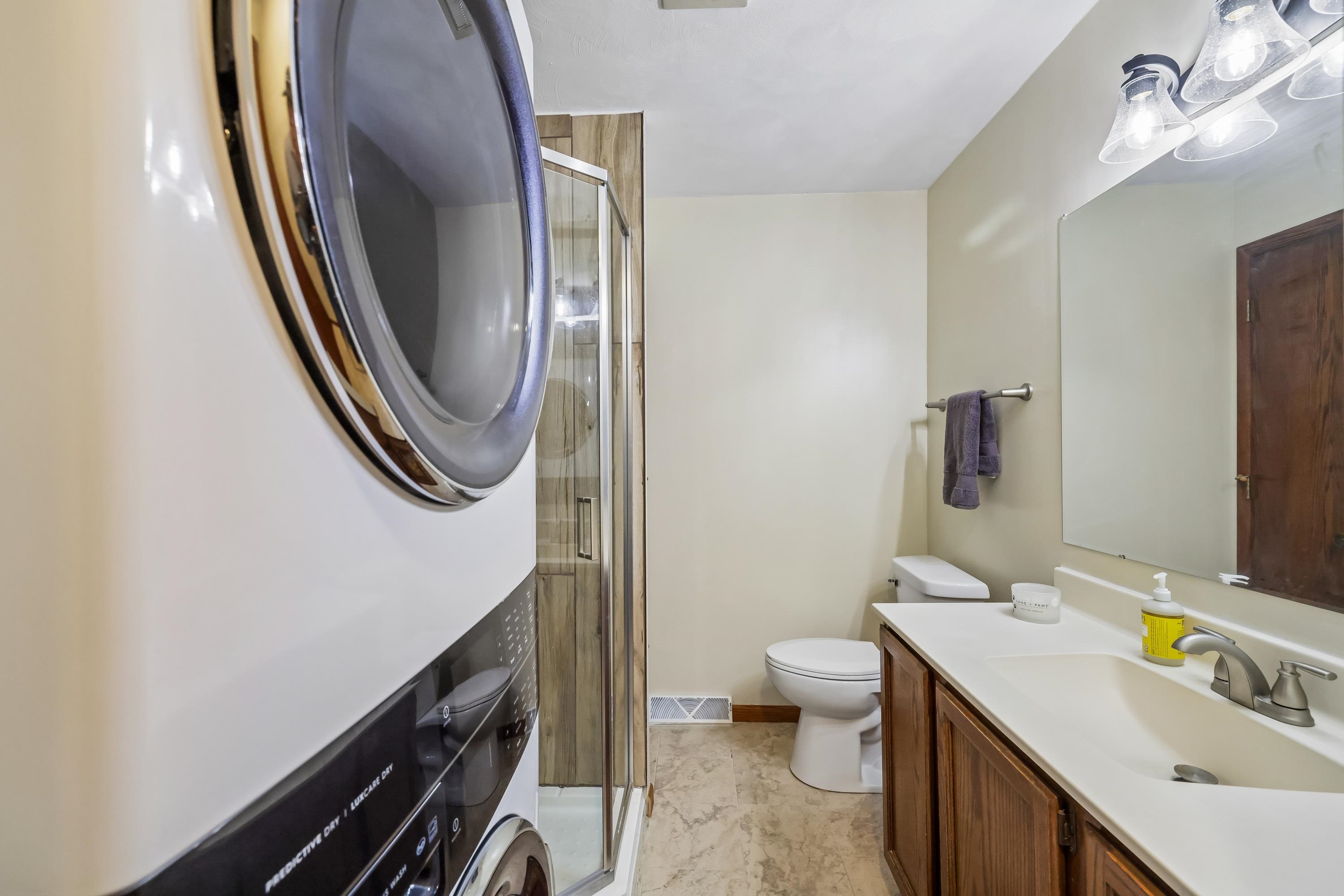 W1152 Fox Columbus, WI 53925 - Photo 21 of 68