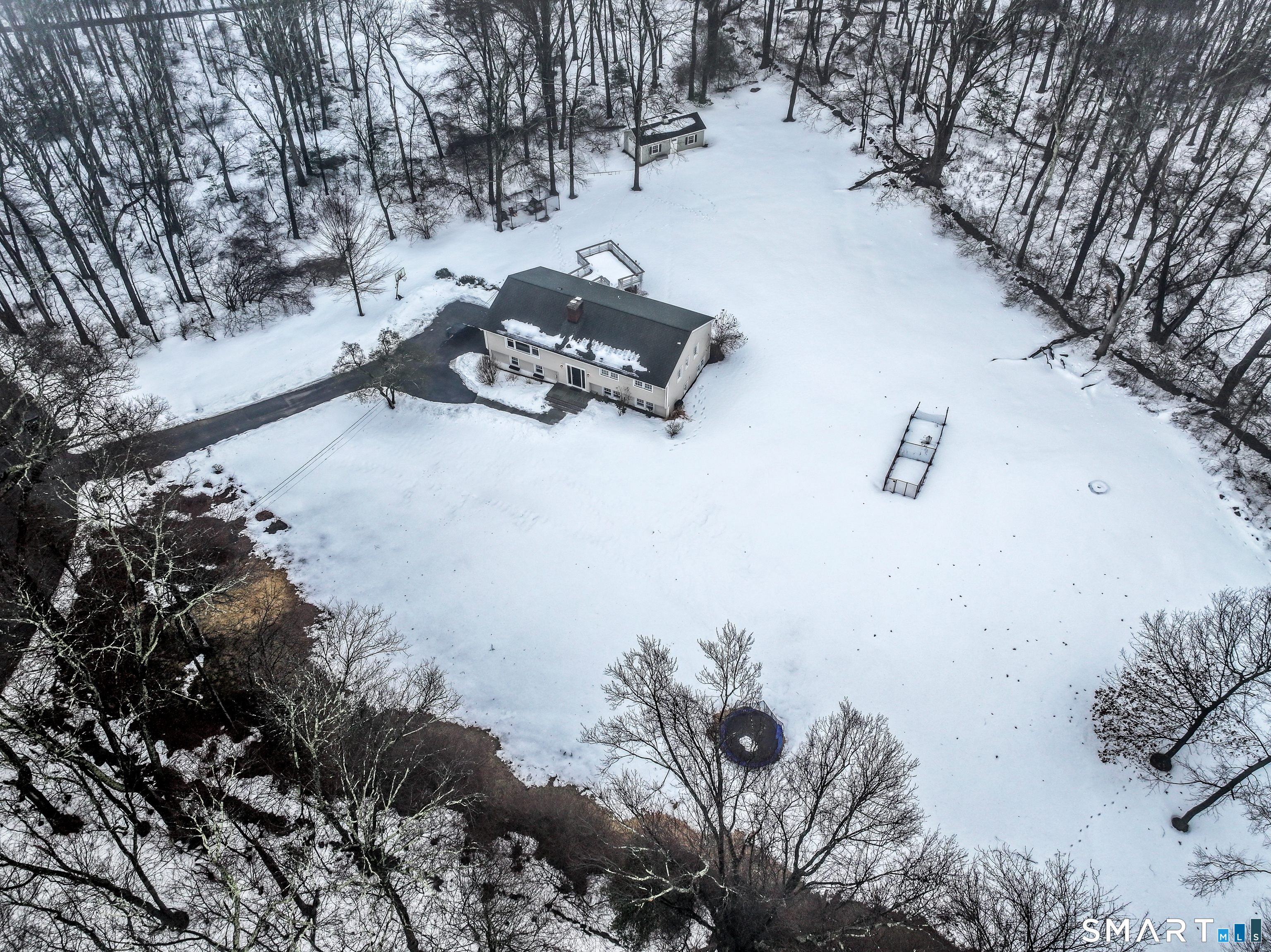 221 Catalpa Road Wilton, CT 06897 - Photo 2 of 39
