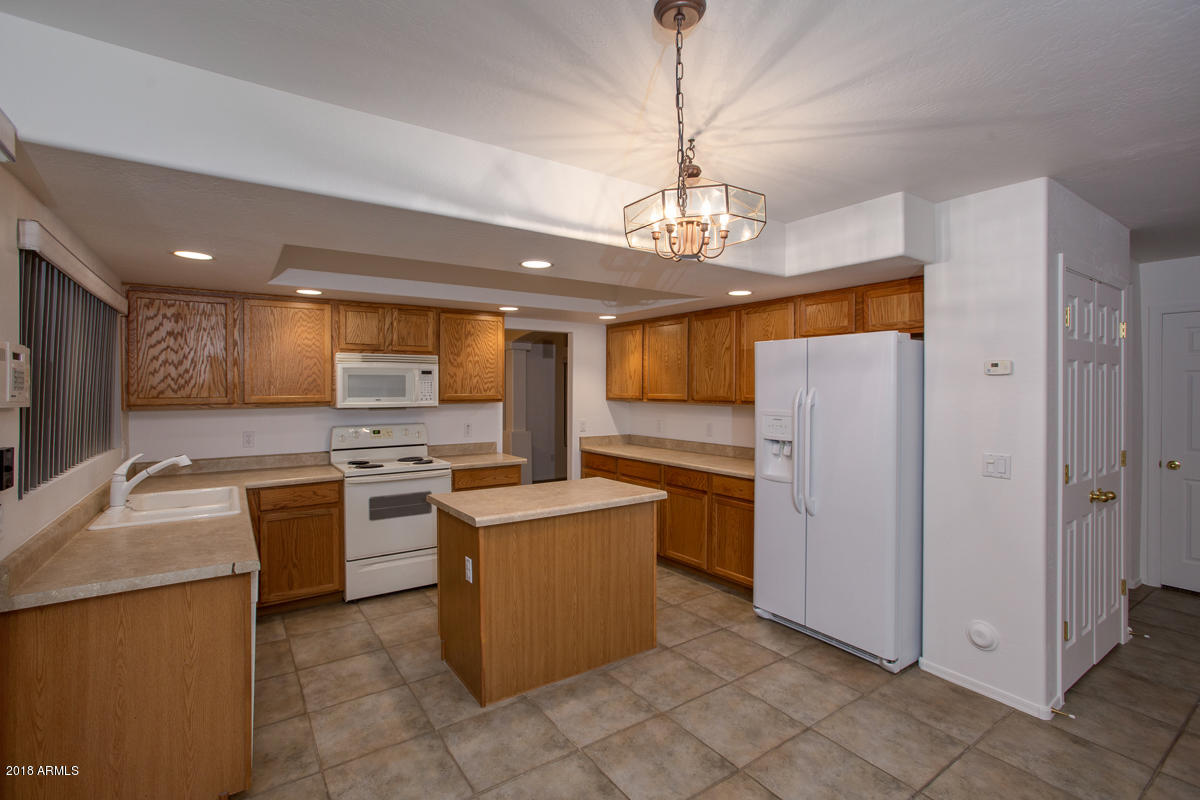 15808 West Calavar Road Surprise, AZ 85379 - Photo 14 of 50 17-Calavar