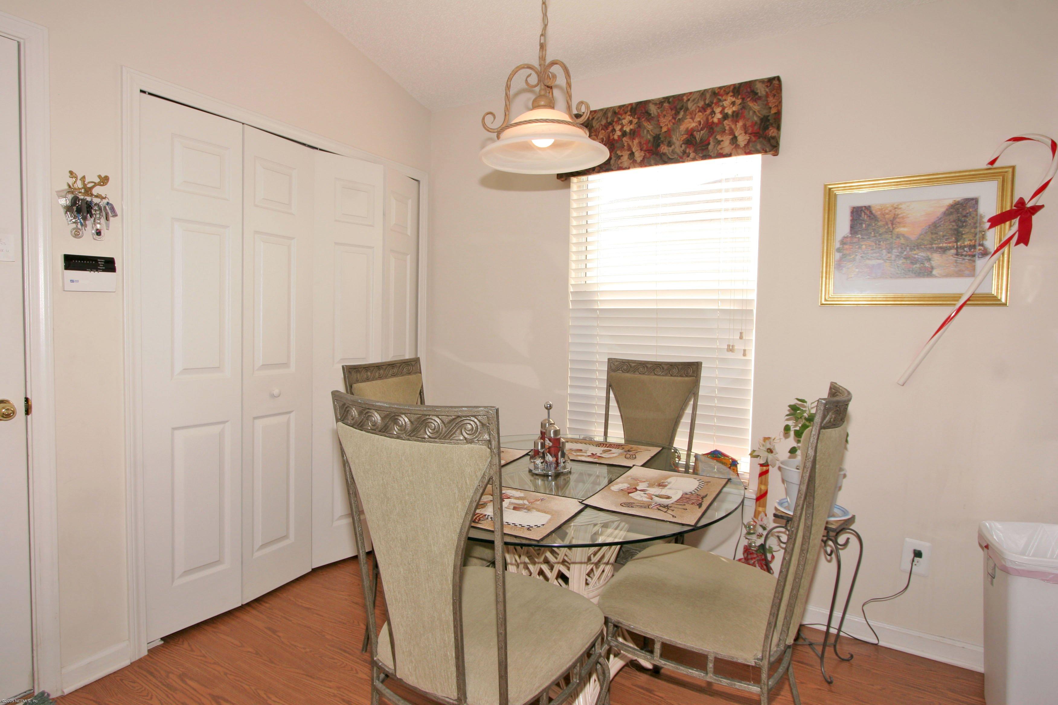 Breakfast nook