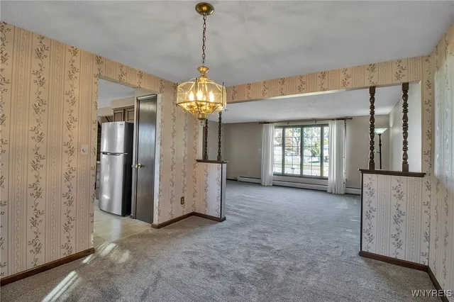 $349,900 | 4 Windtree Court, West Seneca, NY 14224