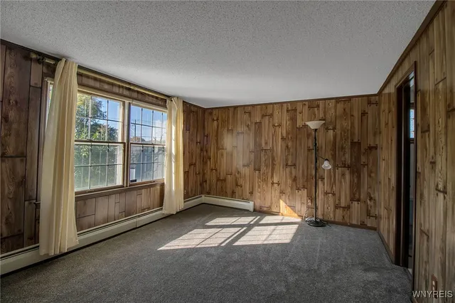 $349,900 | 4 Windtree Court, West Seneca, NY 14224