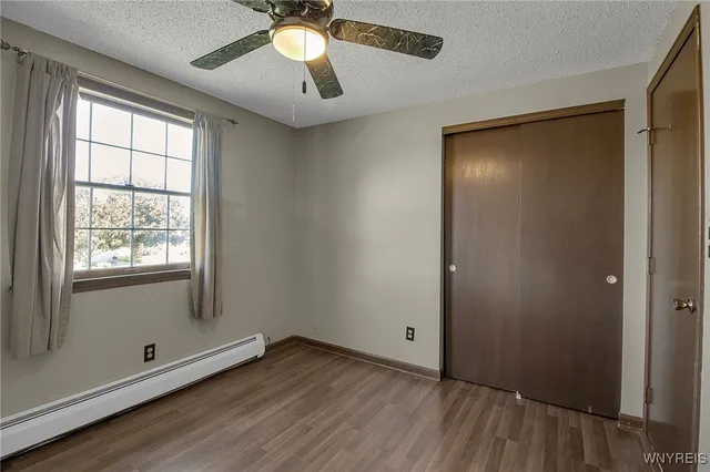 $349,900 | 4 Windtree Court, West Seneca, NY 14224