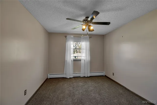 $349,900 | 4 Windtree Court, West Seneca, NY 14224