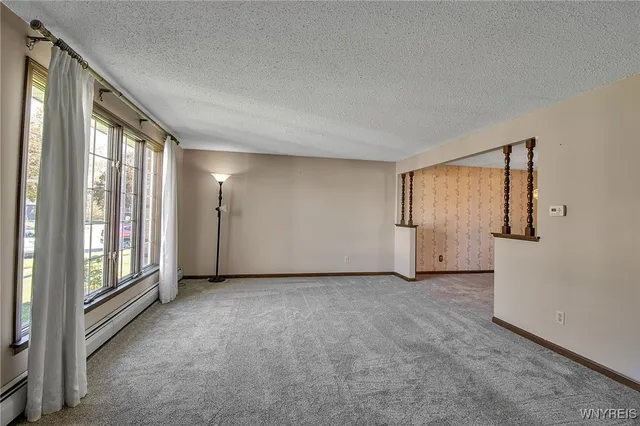 $349,900 | 4 Windtree Court, West Seneca, NY 14224