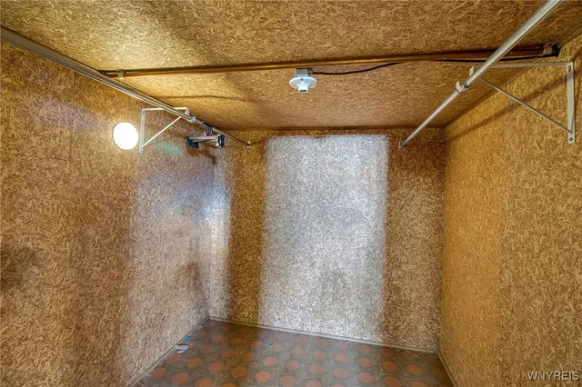 $349,900 | 4 Windtree Court, West Seneca, NY 14224