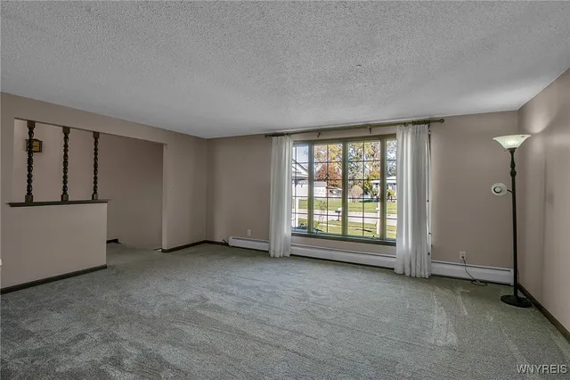 $349,900 | 4 Windtree Court, West Seneca, NY 14224