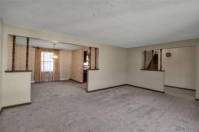 $349,900 | 4 Windtree Court, West Seneca, NY 14224