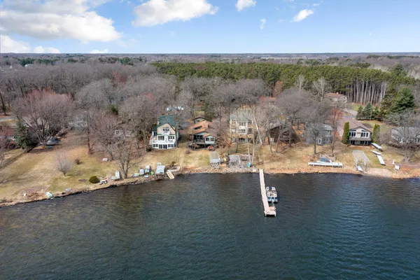 $675,000 | 19439 East Tri Oak Circle Northeast, Wyoming, MN 55092