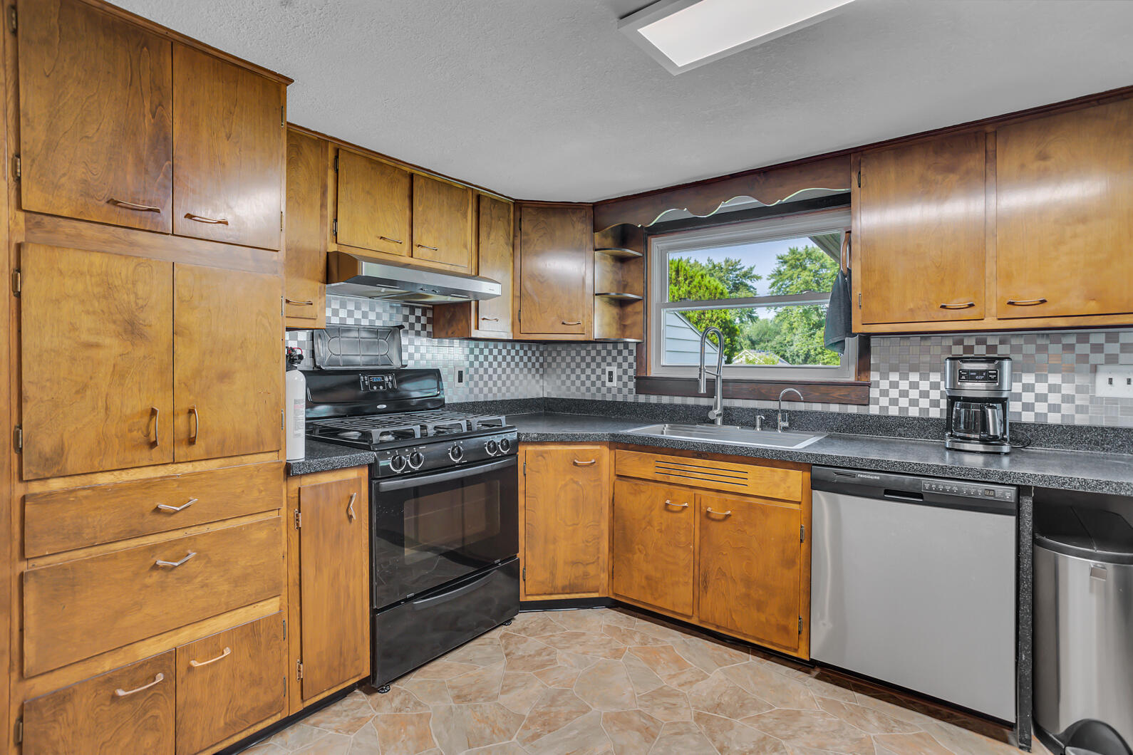 232 Hall Street Michigan Center, MI 49254 - Photo 19 of 42 0N0A2057