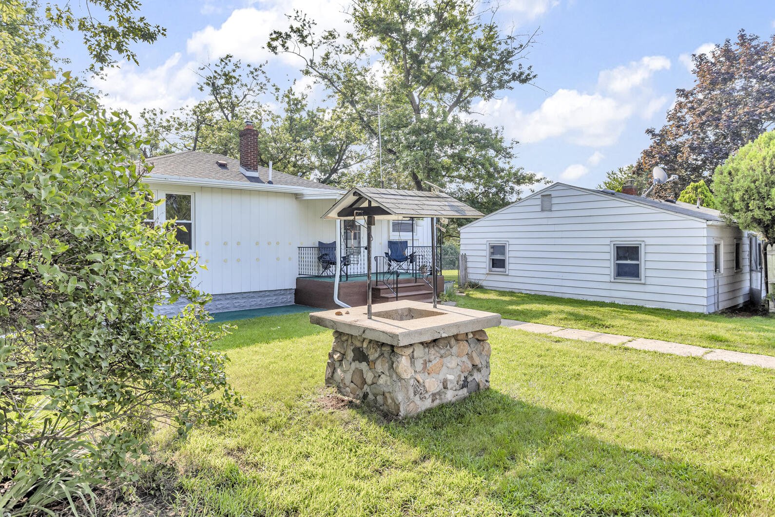 232 Hall Street Michigan Center, MI 49254 - Photo 8 of 42 0N0A1992