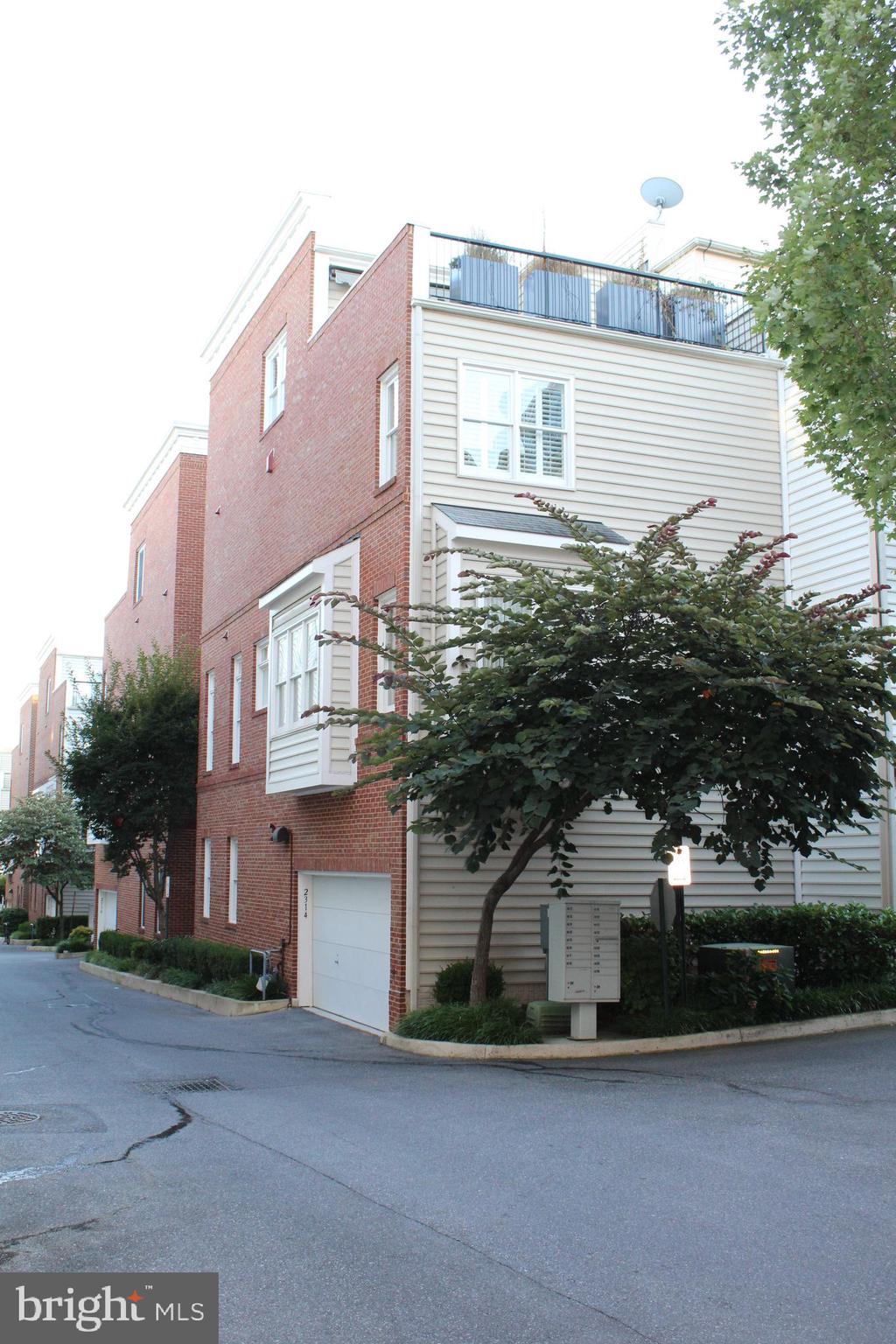 End Row Townhome with 3rd story Terrace