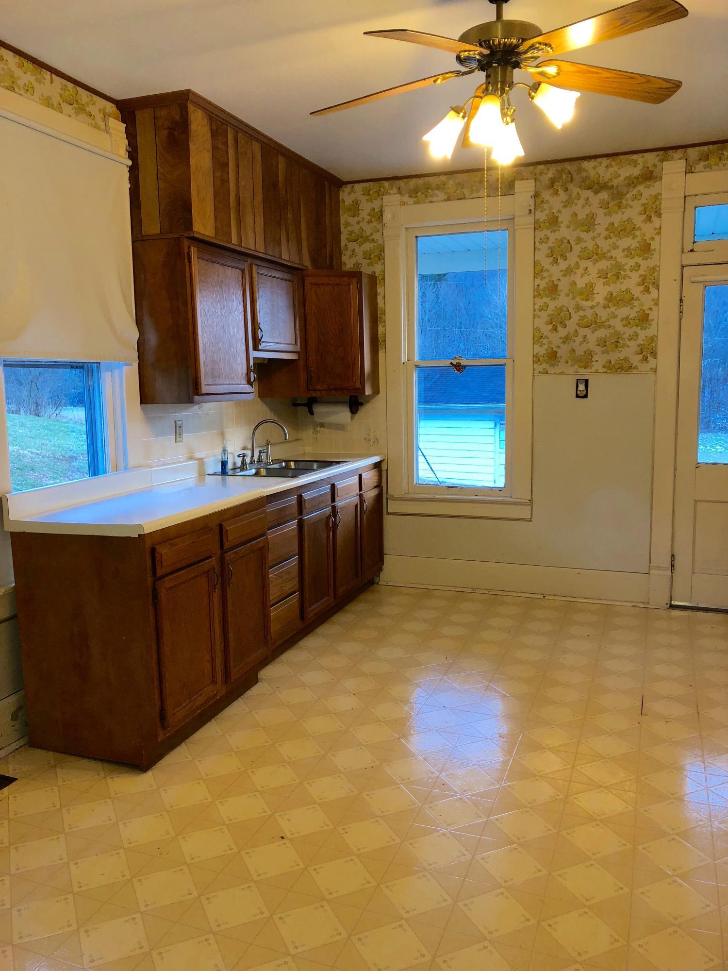 34760 Hunter Road Logan, OH 43138 - Photo 13 of 25 Gallery Image 13