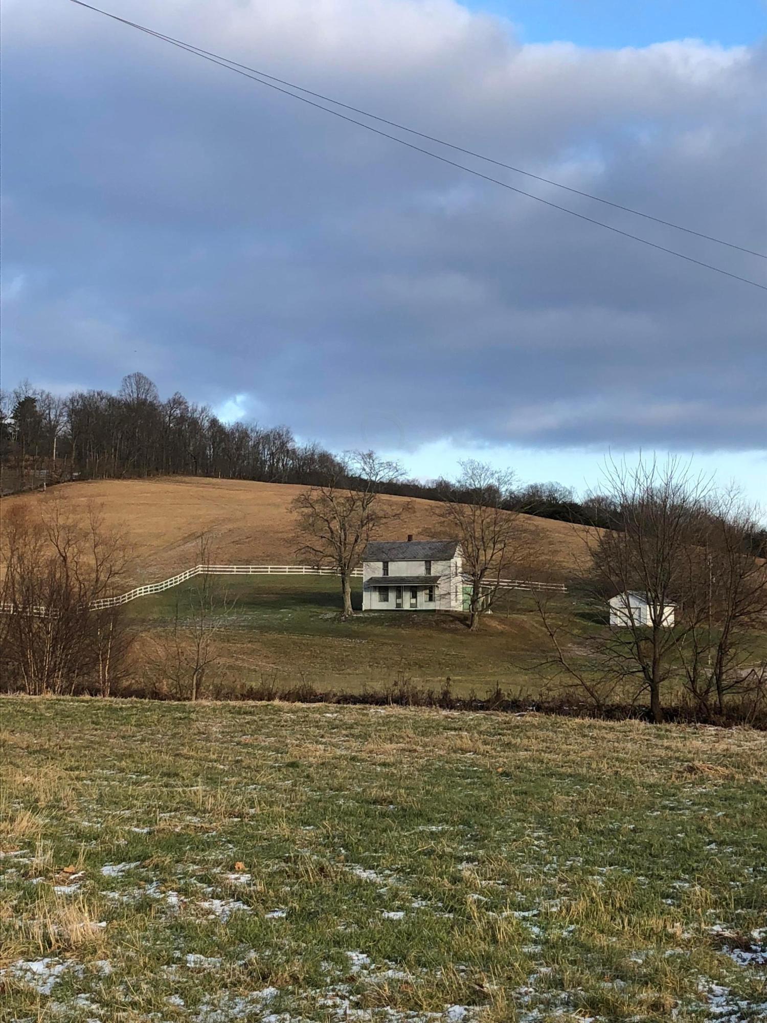 34760 Hunter Road Logan, OH 43138 - Photo 2 of 25 Gallery Image 2