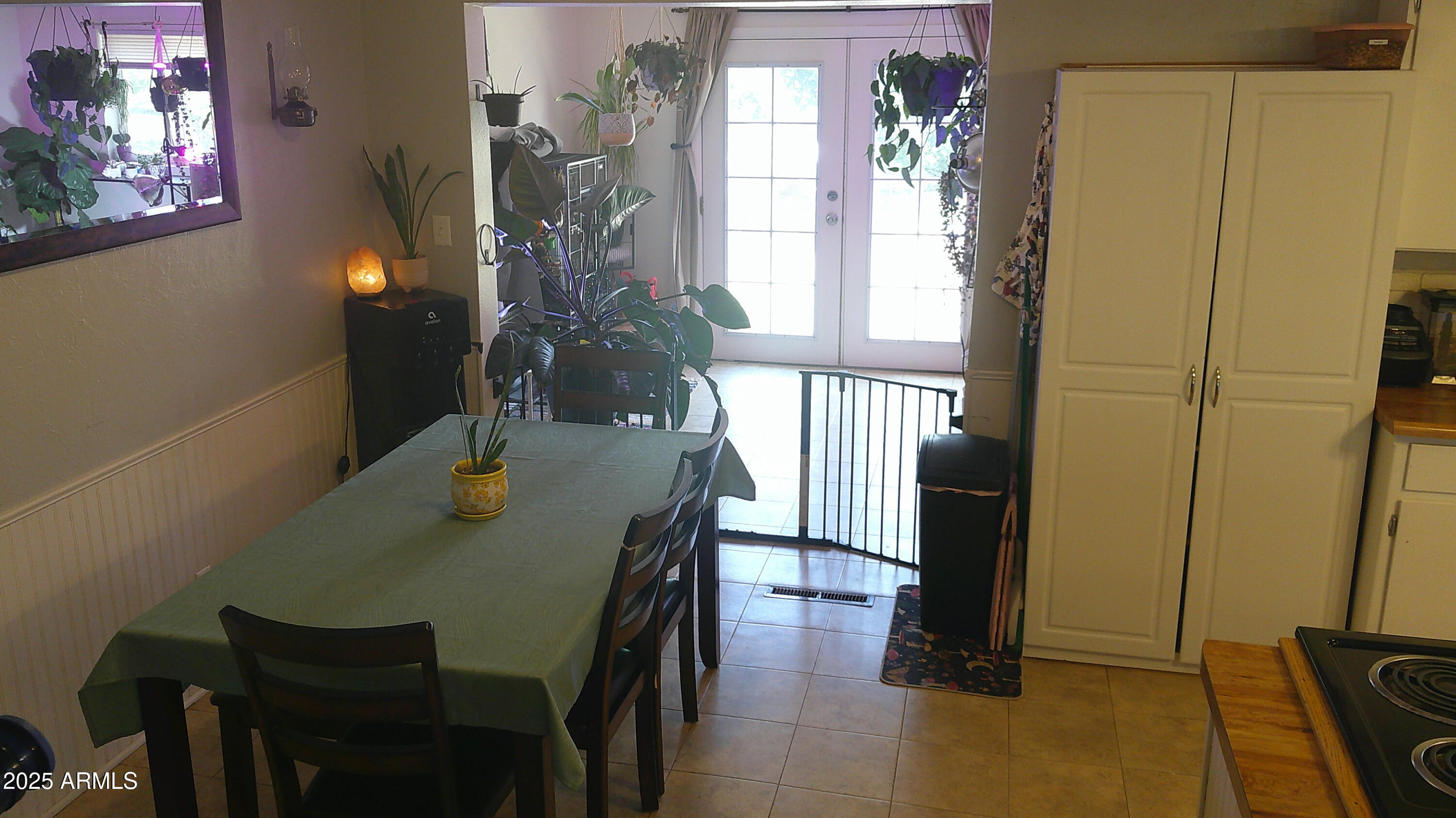 44 South 3rd Street West Snowflake, AZ 85937 - Photo 15 of 70 a view of a dining room with furniture and a window