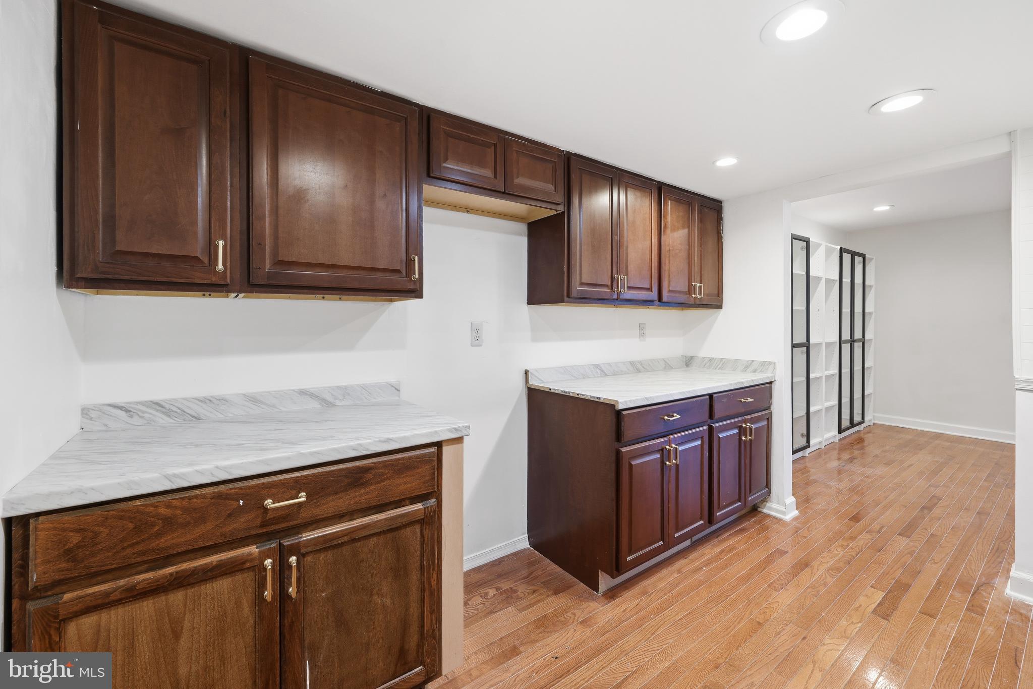 10 Raleigh Place Willingboro, NJ 08046 - Photo 11 of 33 Kitchen