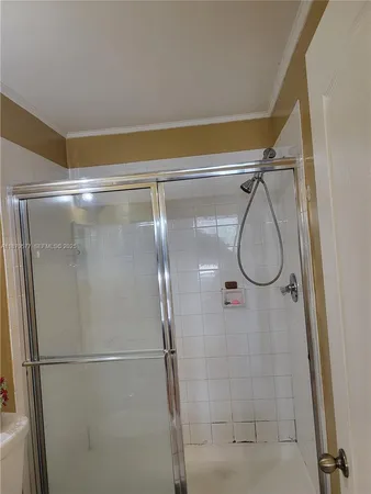 $2,350 | 820 Northeast 212th Terrace, Unit 6, Miami, FL 33179
