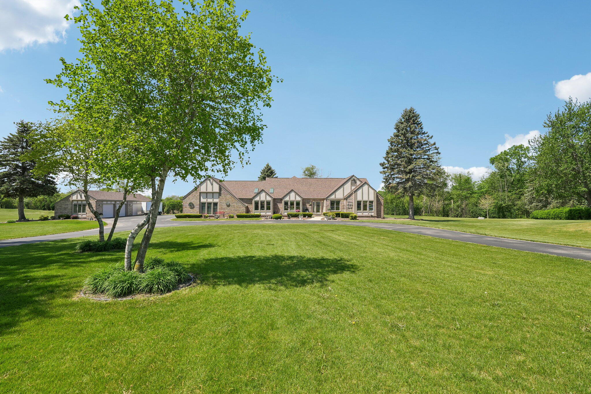 7604 Tree View Lane Caledonia, WI 53108 - Photo 5 of 90 7604 Treeview Dr (3)