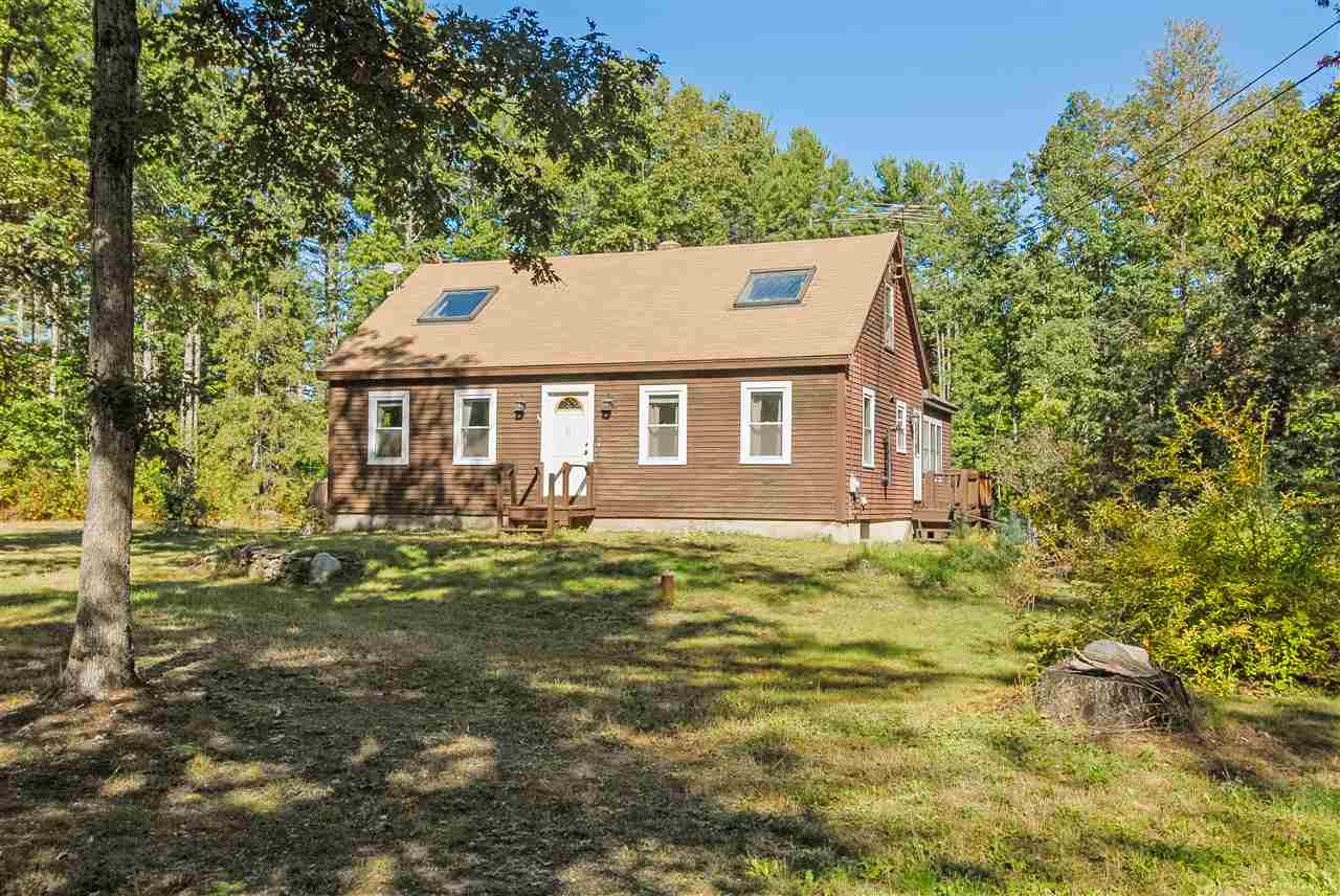 69 Lawrence Road Merrimack, NH 03054 - Photo 2 of 33